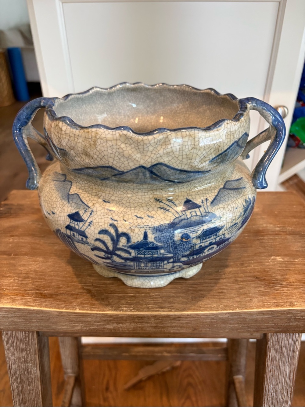 vintage chinoiserie Blue white pottery planter crackle decor handles signed